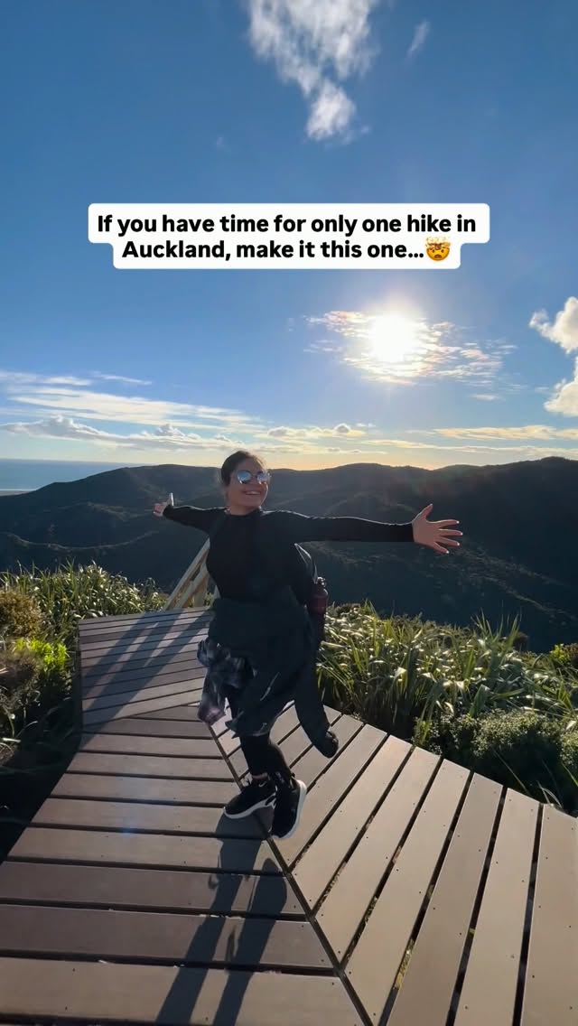 Omanawanui Track: Auckland's Epic Views