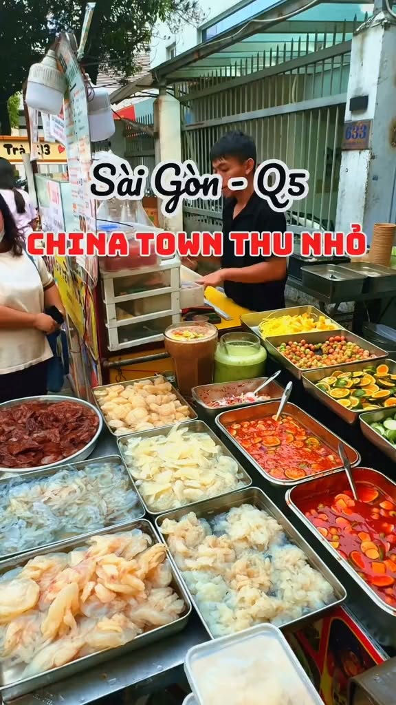 Saigon Chinatown Street Food Delights