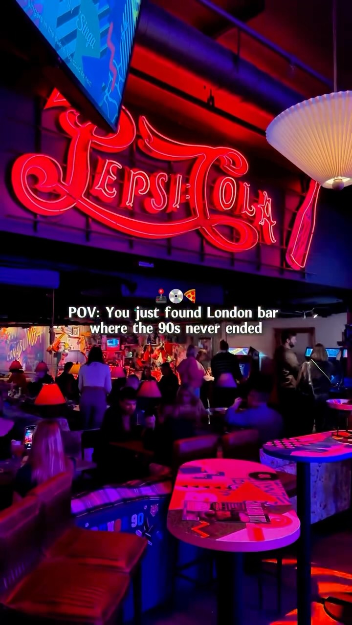 London's Bunga 90 Celebrates 90s Nostalgia