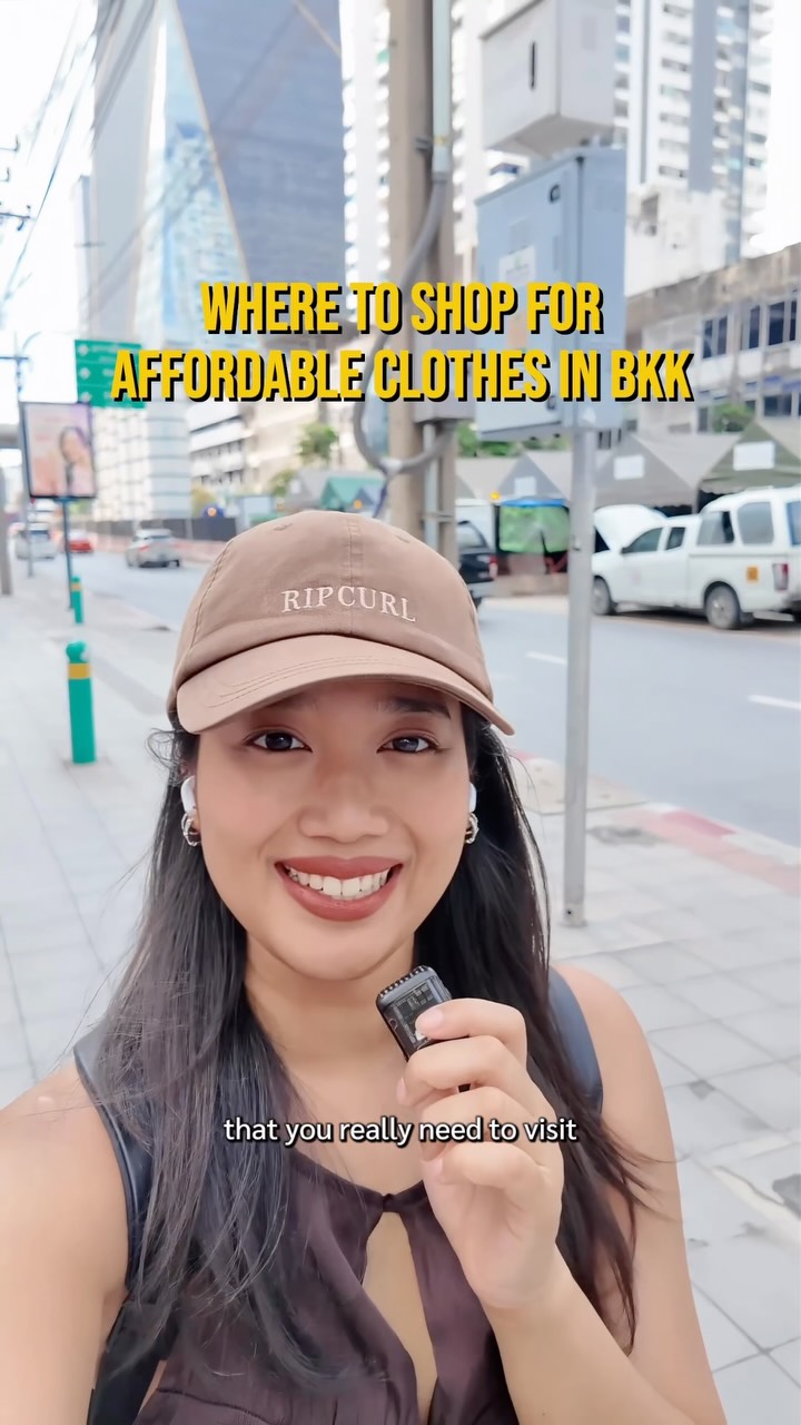 Fashion Shopping and Food Court Attractions