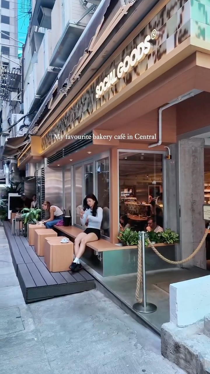 Hong Kong Bakery Cafe on Pottinger Street