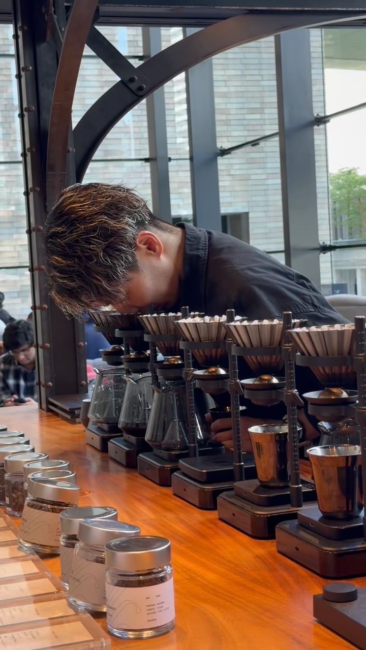 Osaka Cafe Serves Stylish Coffee And Pastries