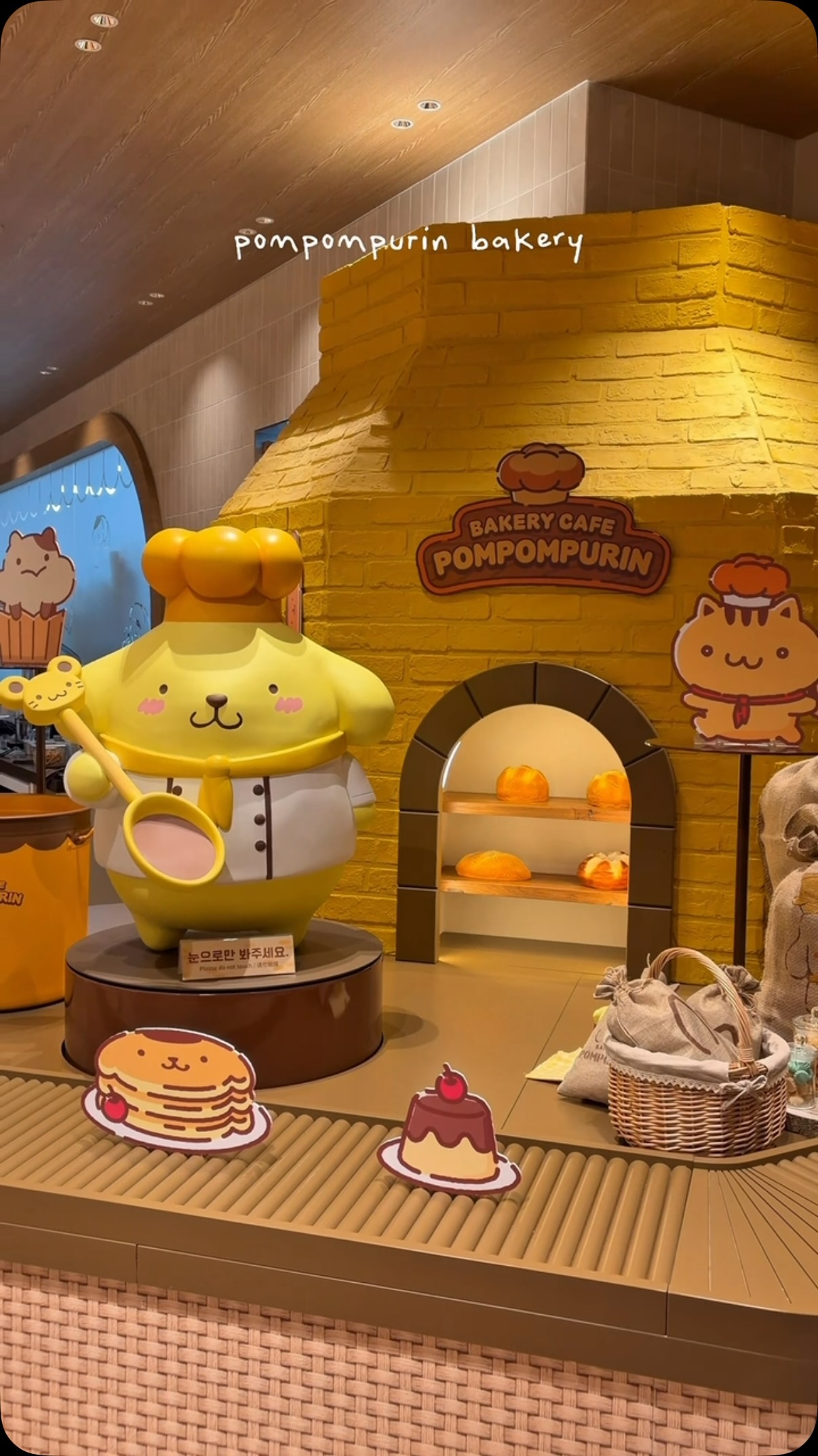 Pompompurin Cafe Features Character Decor and Merchandise