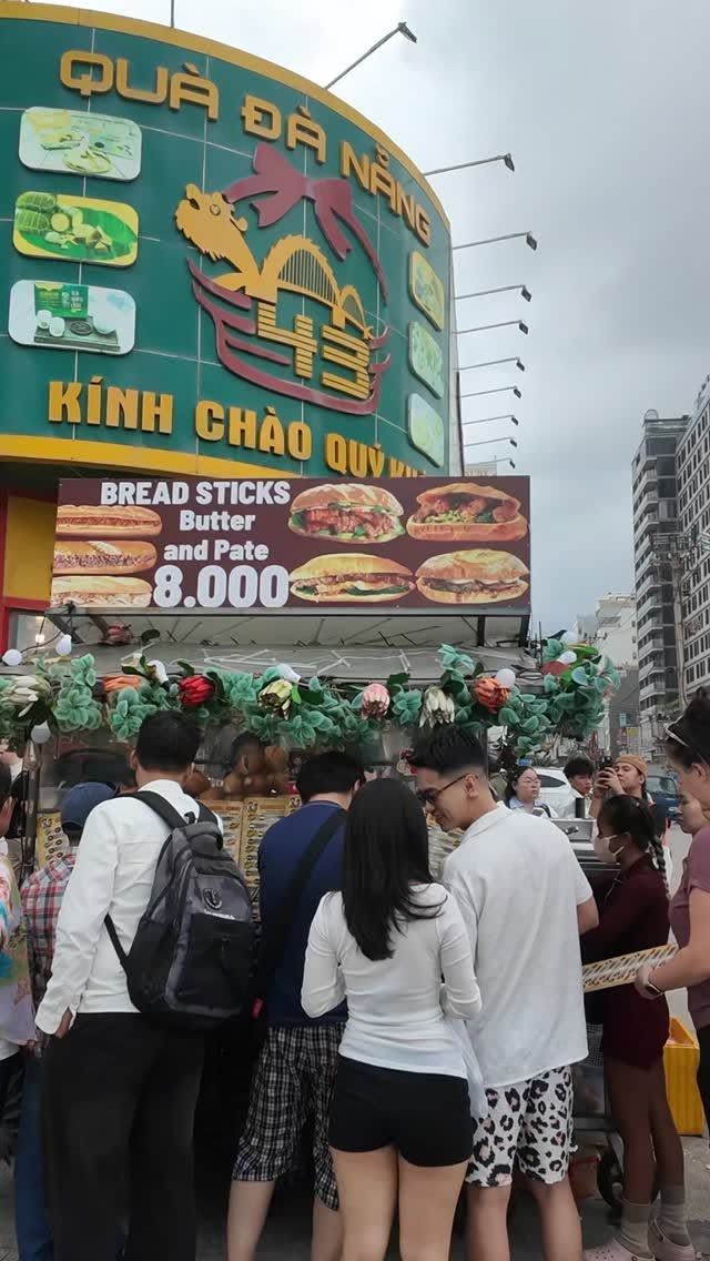 Beachside Banh Mi Stall Features Skewers and Cheese