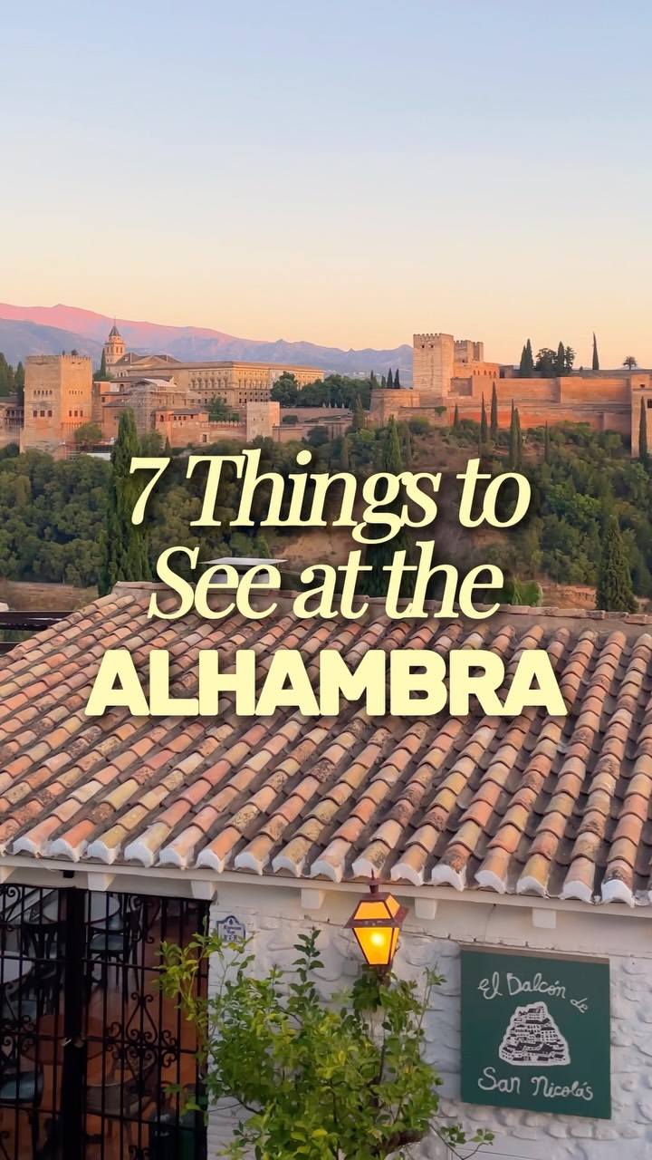 Alhambra's Royal Palace and Gardens Tour