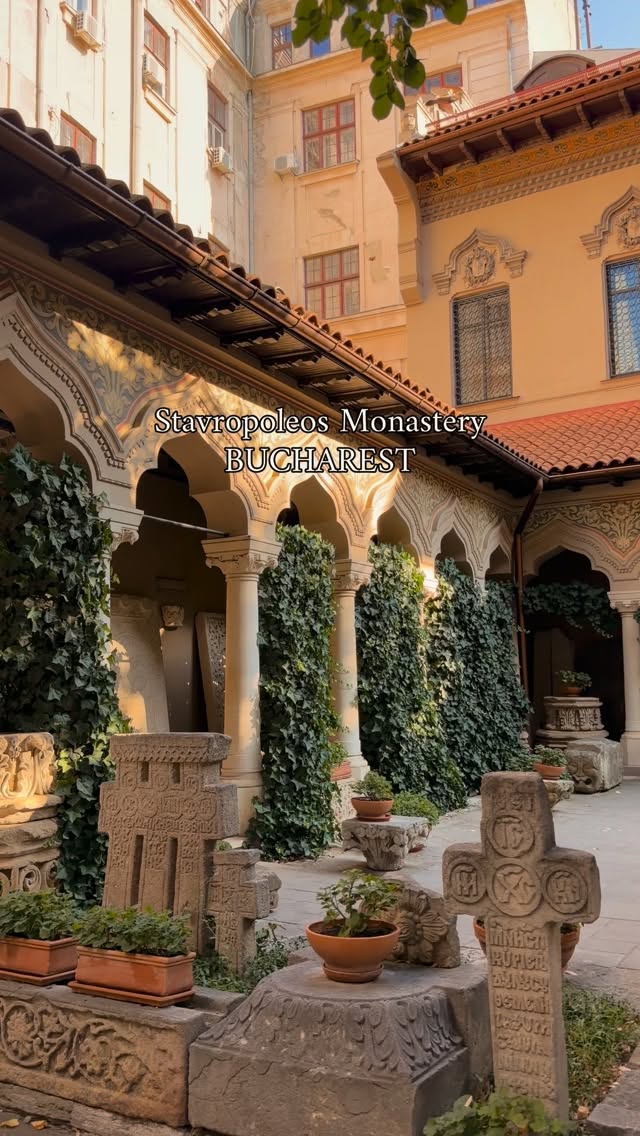 Stavropoleos Monastery: Brâncovenesc Architecture Gem