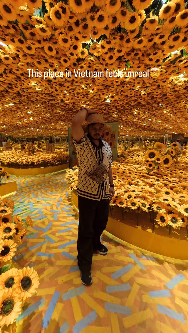 Immersive Art Exhibition and Shopping Destination