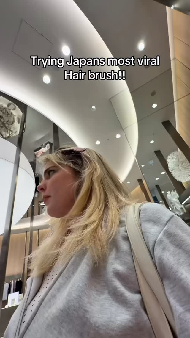 Discovering Refa's Viral Hairbrush in Ginza
