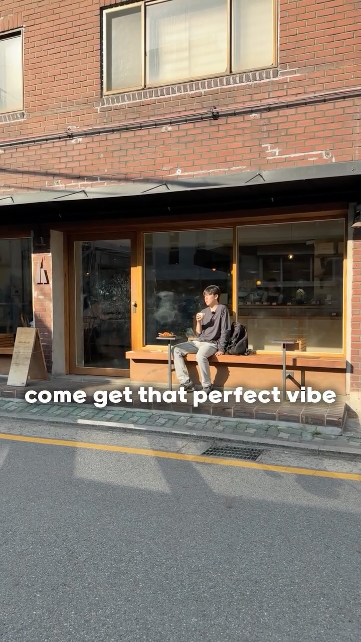 Seoul Neighborhoods: Trendy Seongsu Versus Serene Bangbae