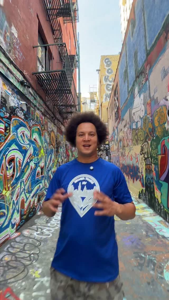 Freeman Alley: NYC's Smallest Street with Vibrant Graffiti