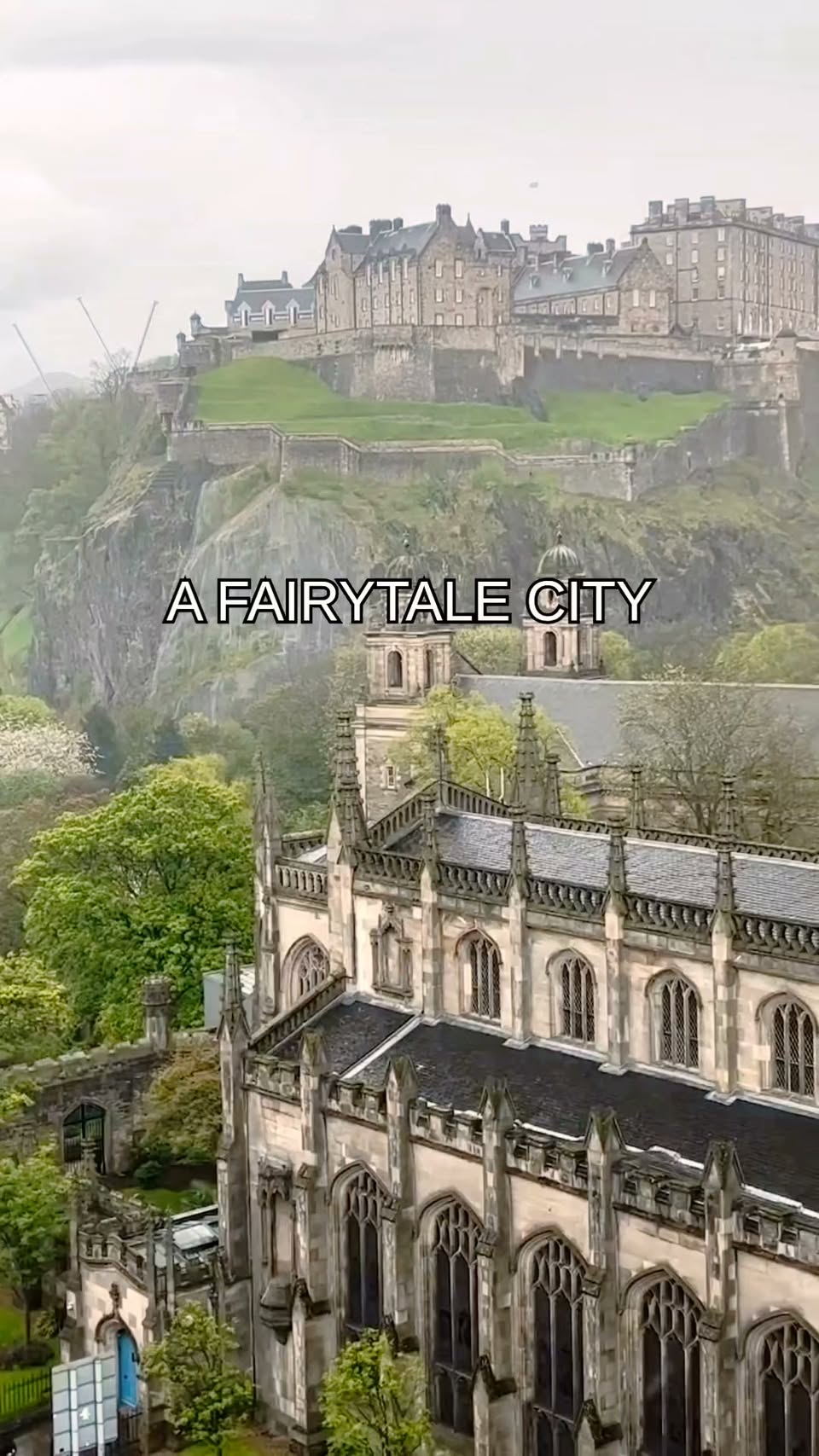 Edinburgh's Fairytale Autumn Scenery