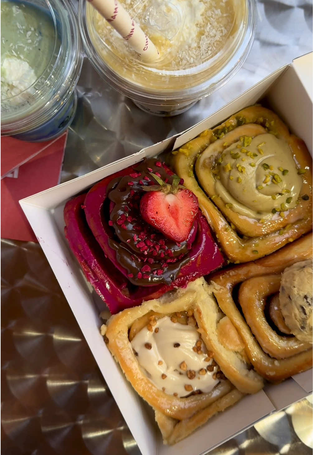 Cinnamood Bakery Opens Budapest Location