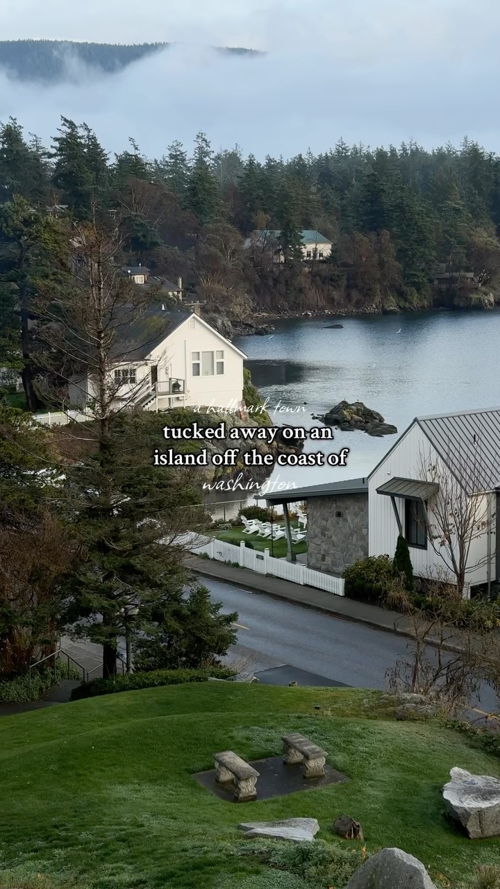 Eastsound Island Town Charm