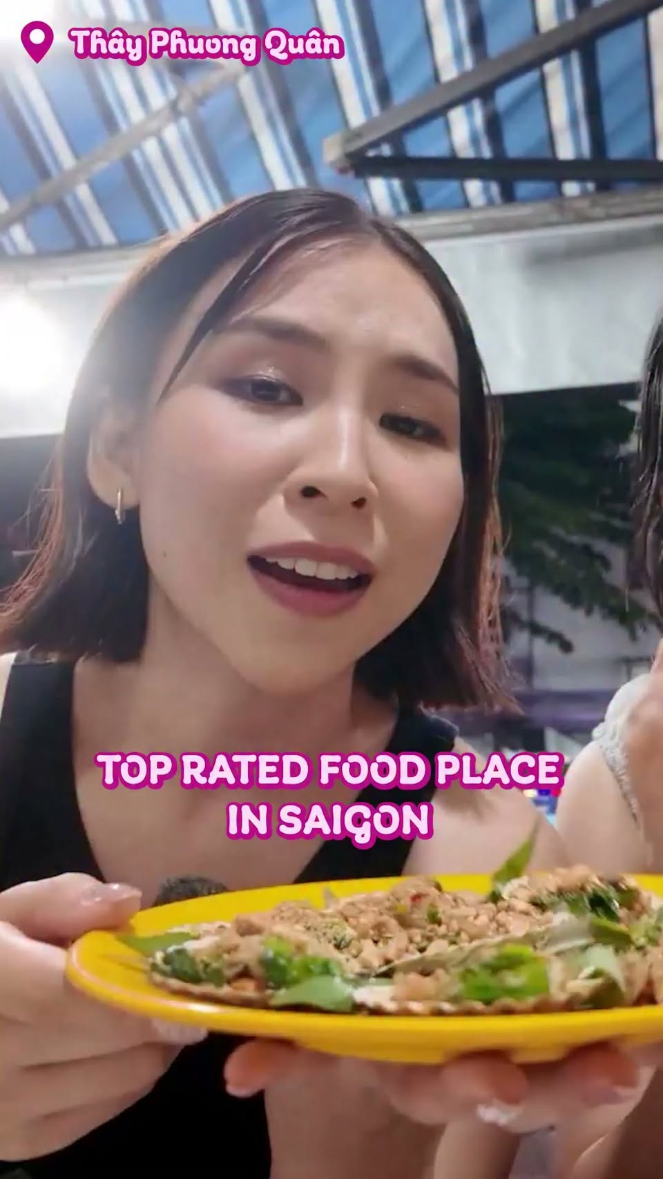 Hà Phương Quán: Fresh Seafood Delights in Saigon