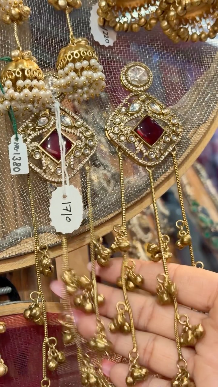 Indian Jewelry in Jaipur's Johri Bazaar