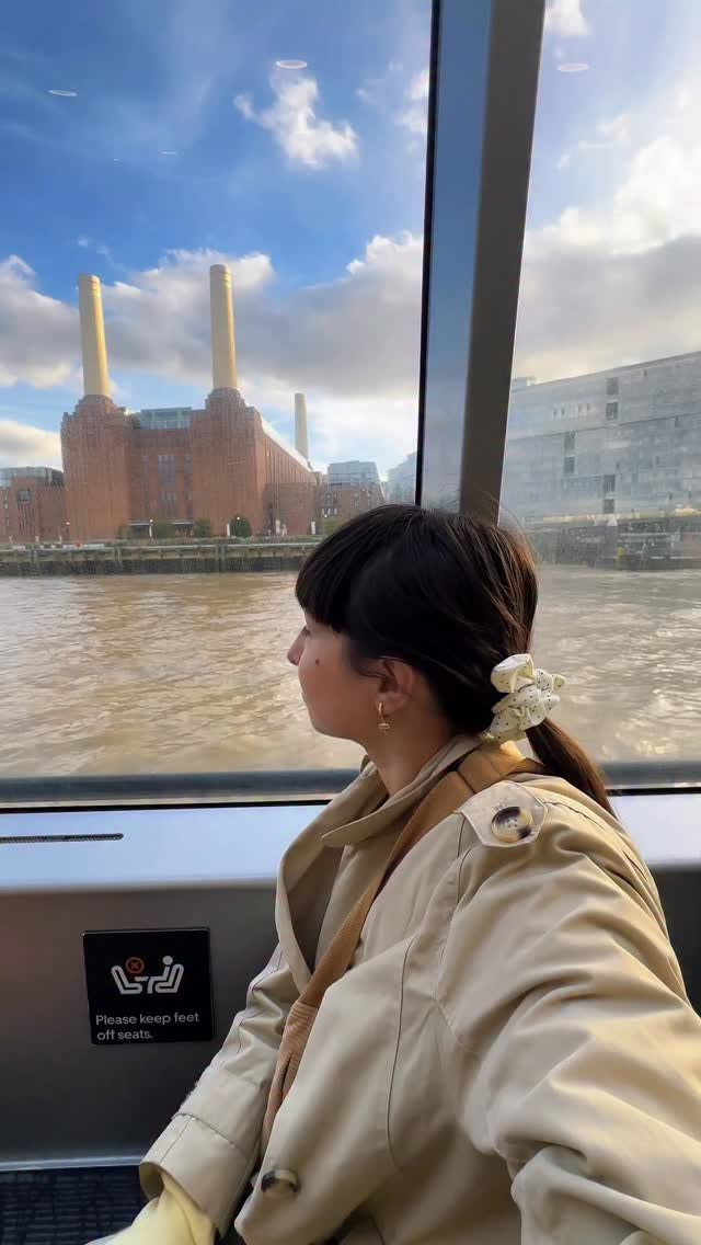 Thames Boat Trip to London Landmarks
