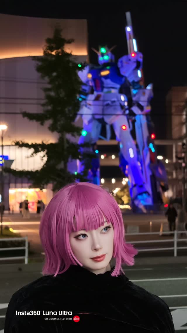 Gundam Statue At LaLa Port Fukuoka