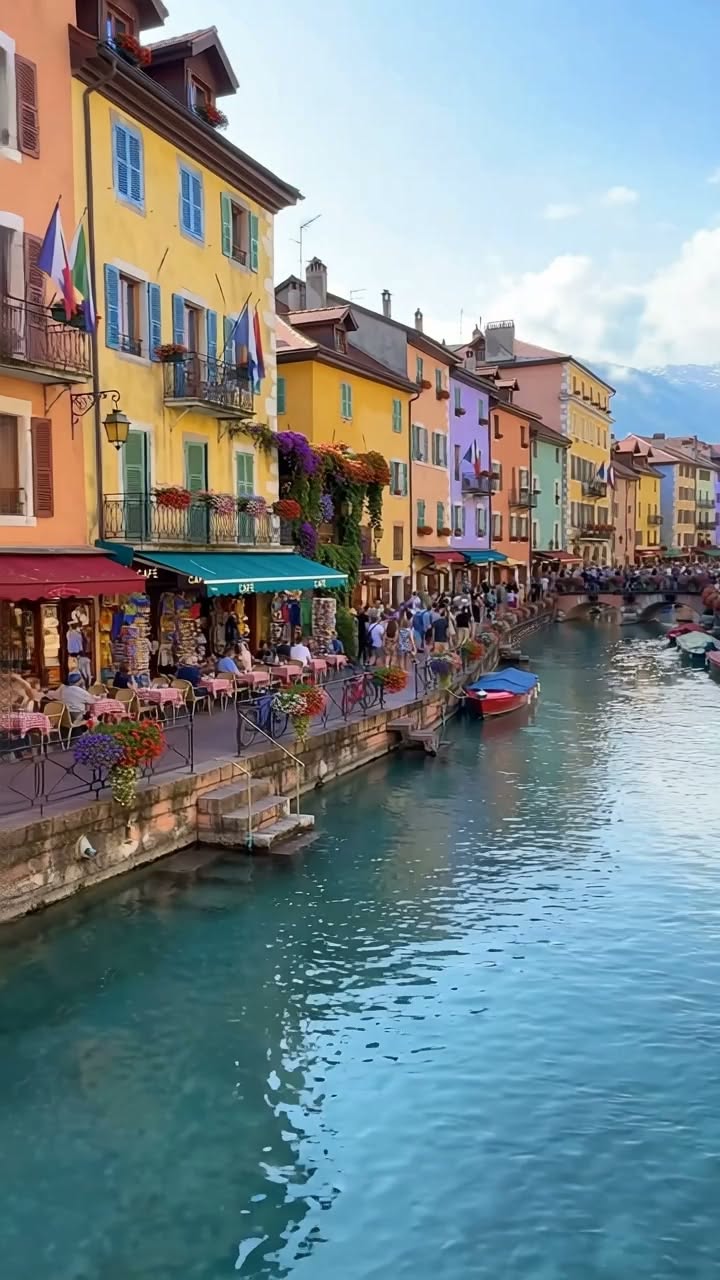 Fairytale Town Of France: Annecy
