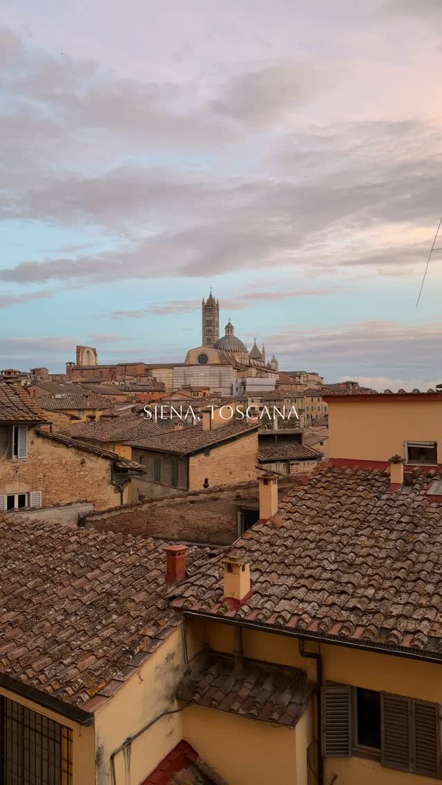 Siena's Historic Piazza Del Campo And Palaces