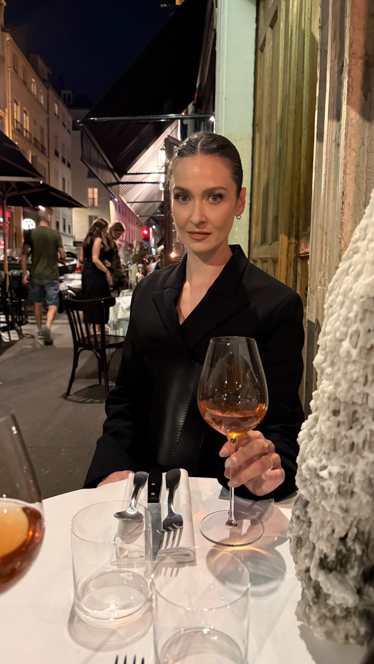 Parisian Culinary Tour: Bistros, Bakeries, and Fusion