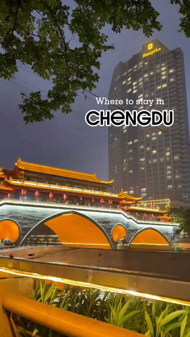 Chengdu Travel Guide: Pandas, Shopping, and Nightlife