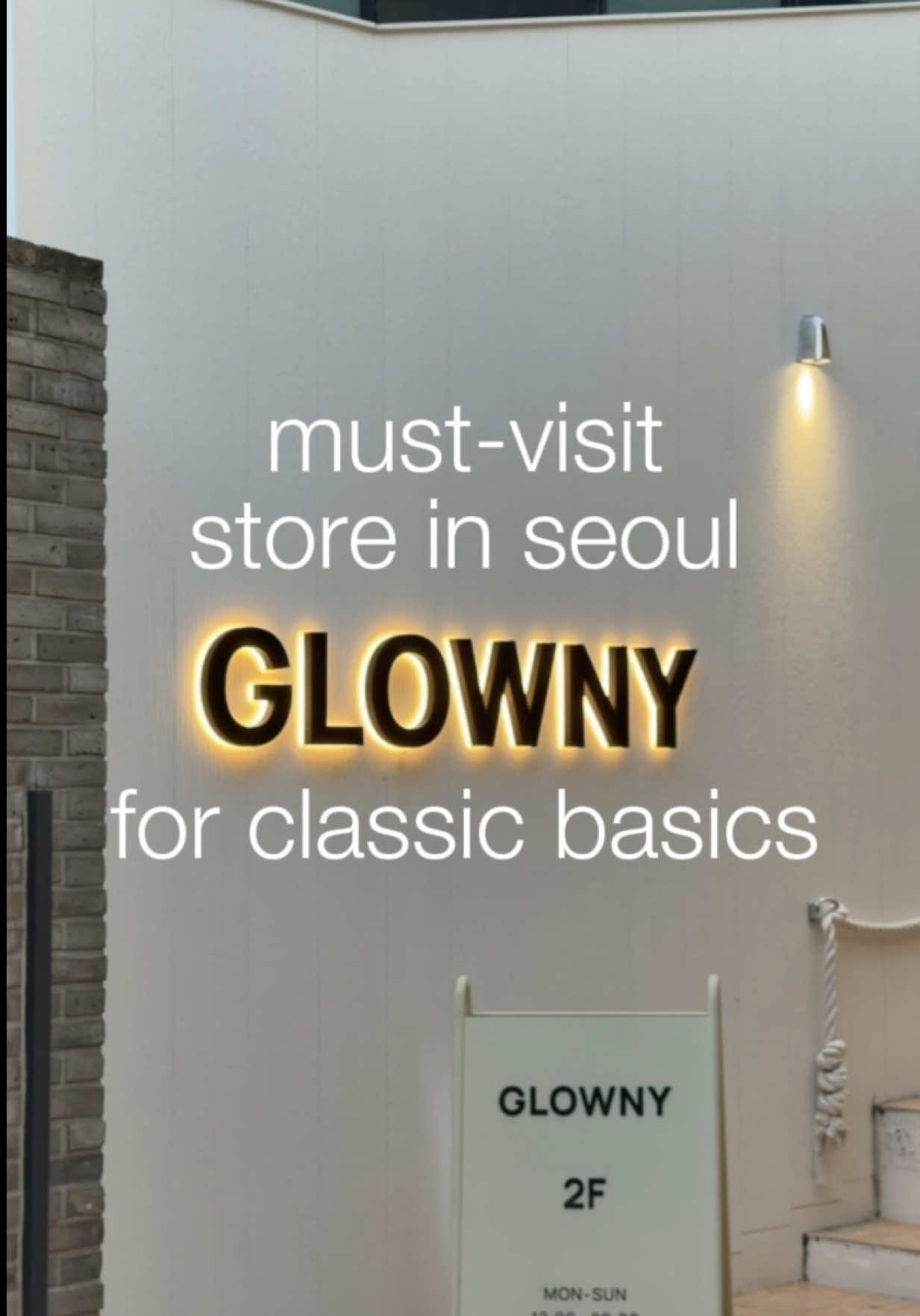 Glowney: Seoul's Classic and Bold Fashion Hub