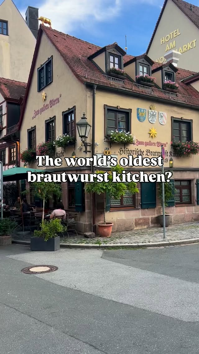 Historic Bratwurst Kitchen: Nuremberg's Traditional Delights