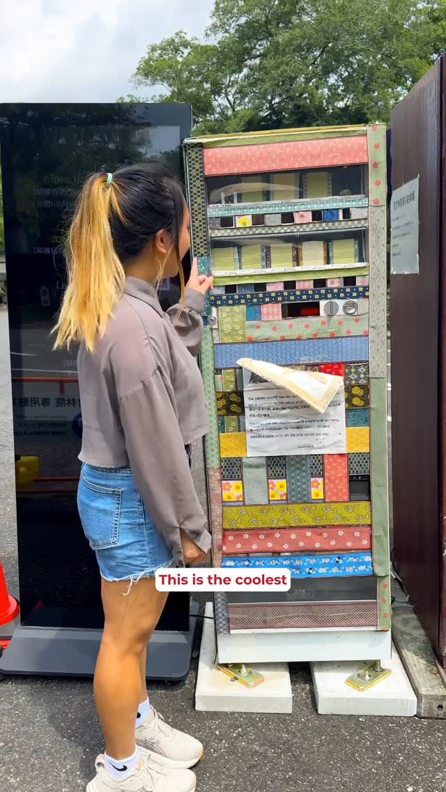 Kimono Accessories Vending Machine Near Temple