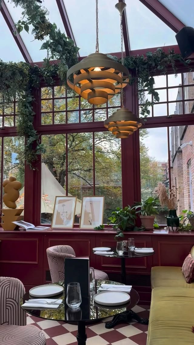 Art Deco Cafe Captures London Autumn Vibes