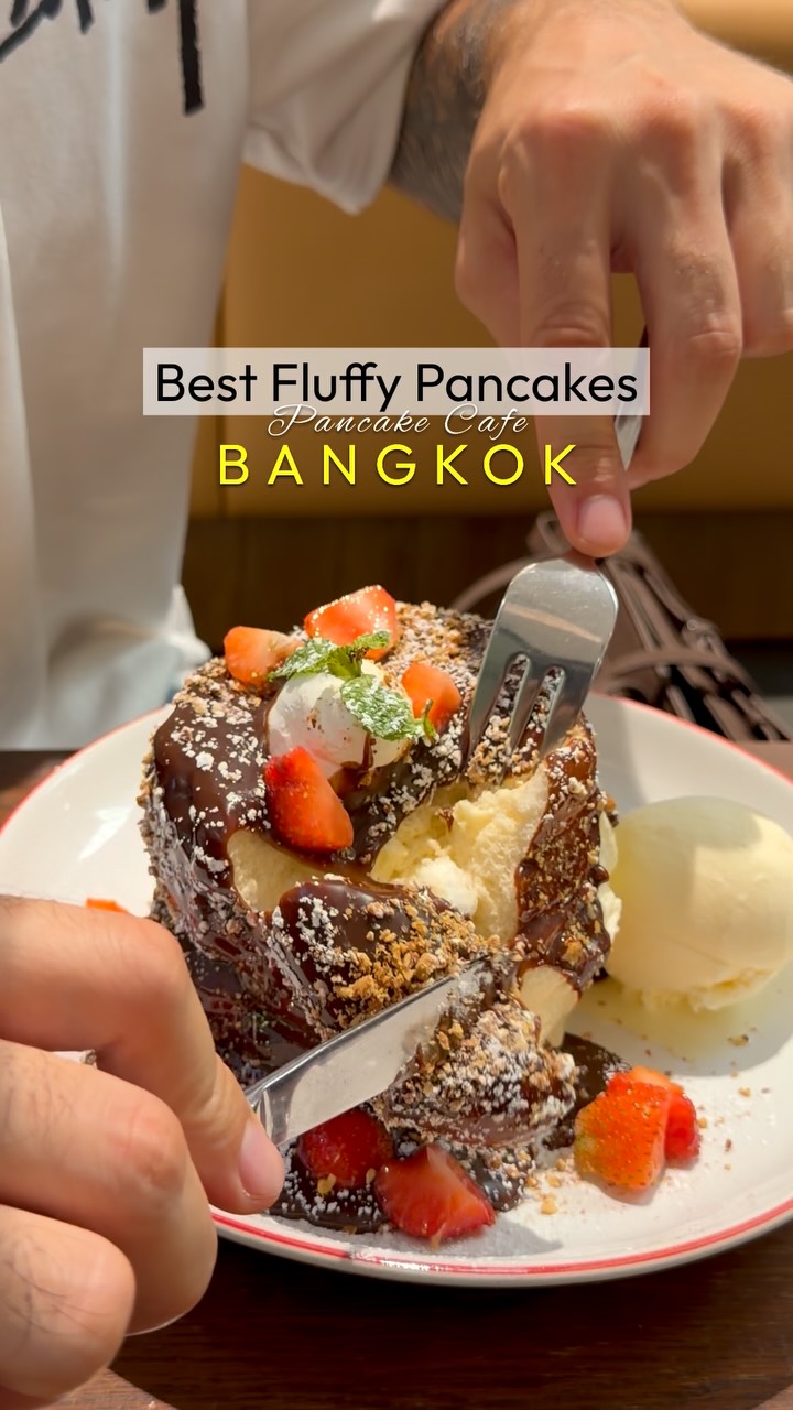 Bangkok Cafe Features Tall Soufflé Pancakes