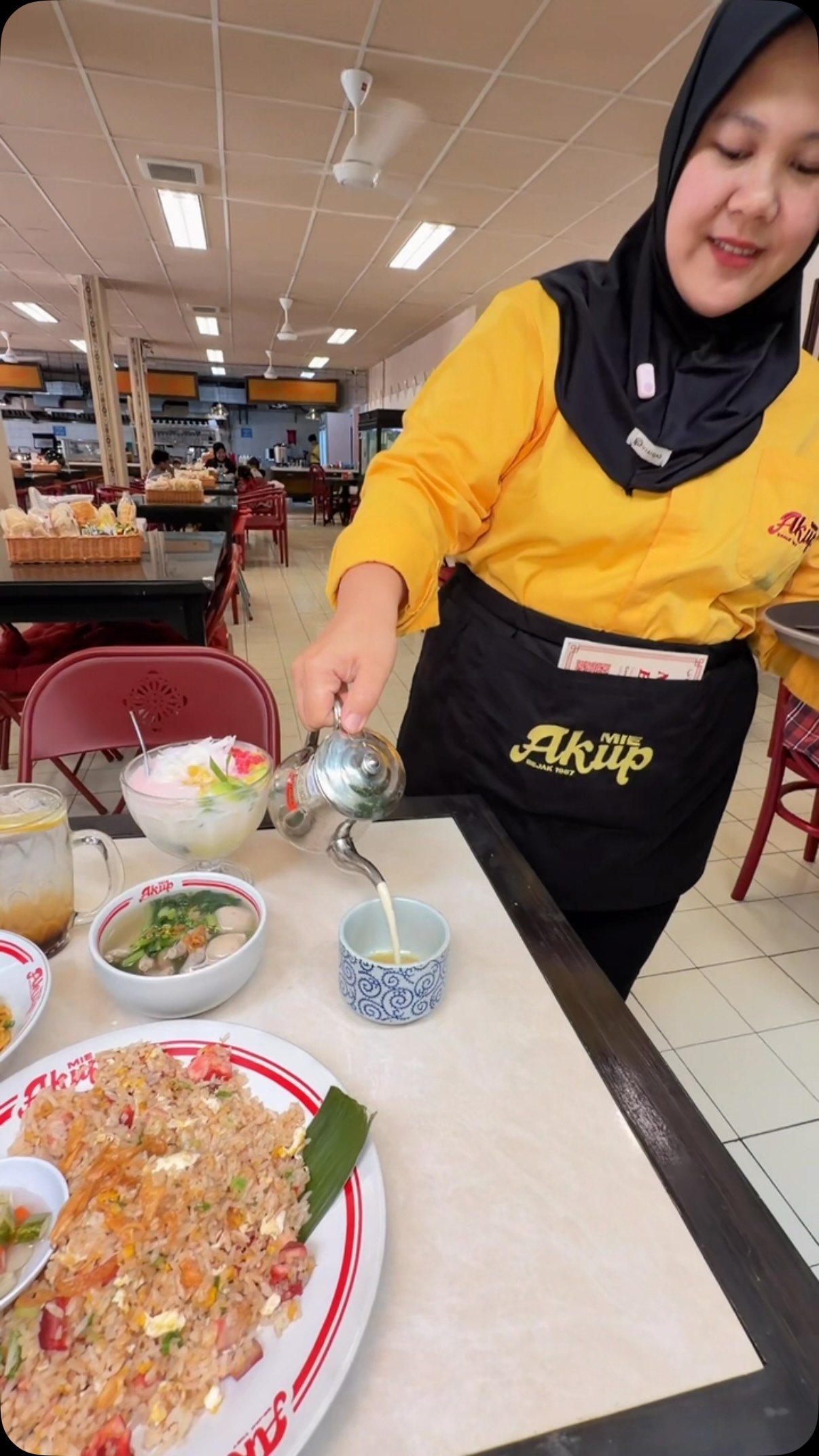 Mie Akup: Legendary Noodle Shop in Bandung