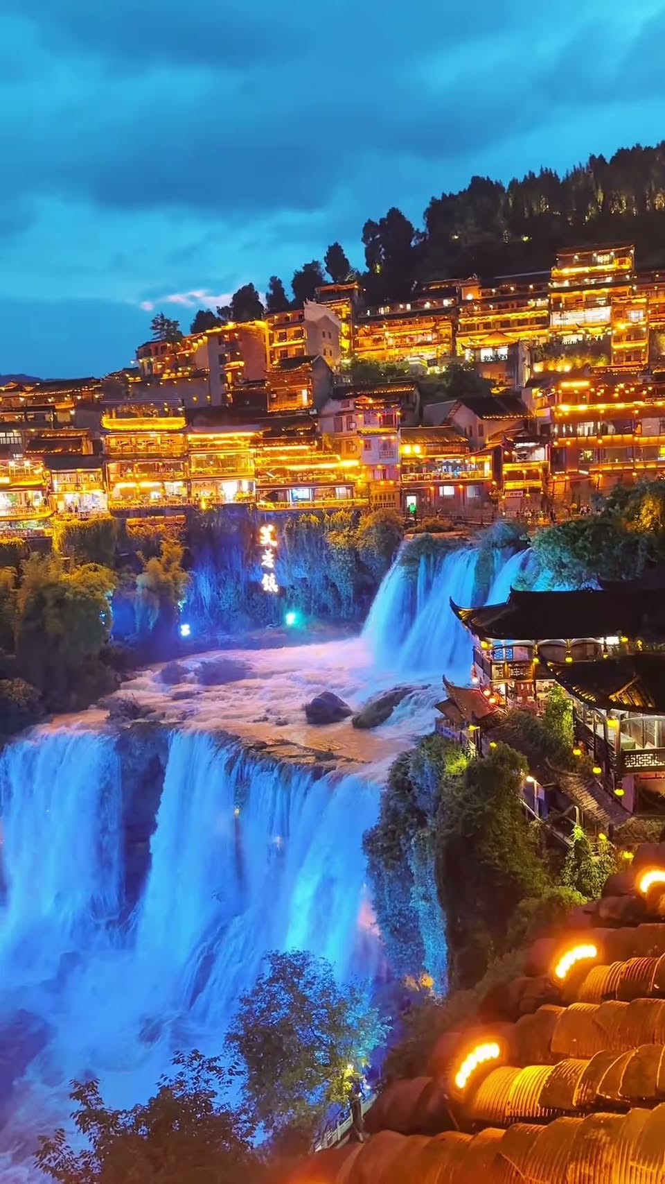 Ancient Chinese Cities and Natural Scenery