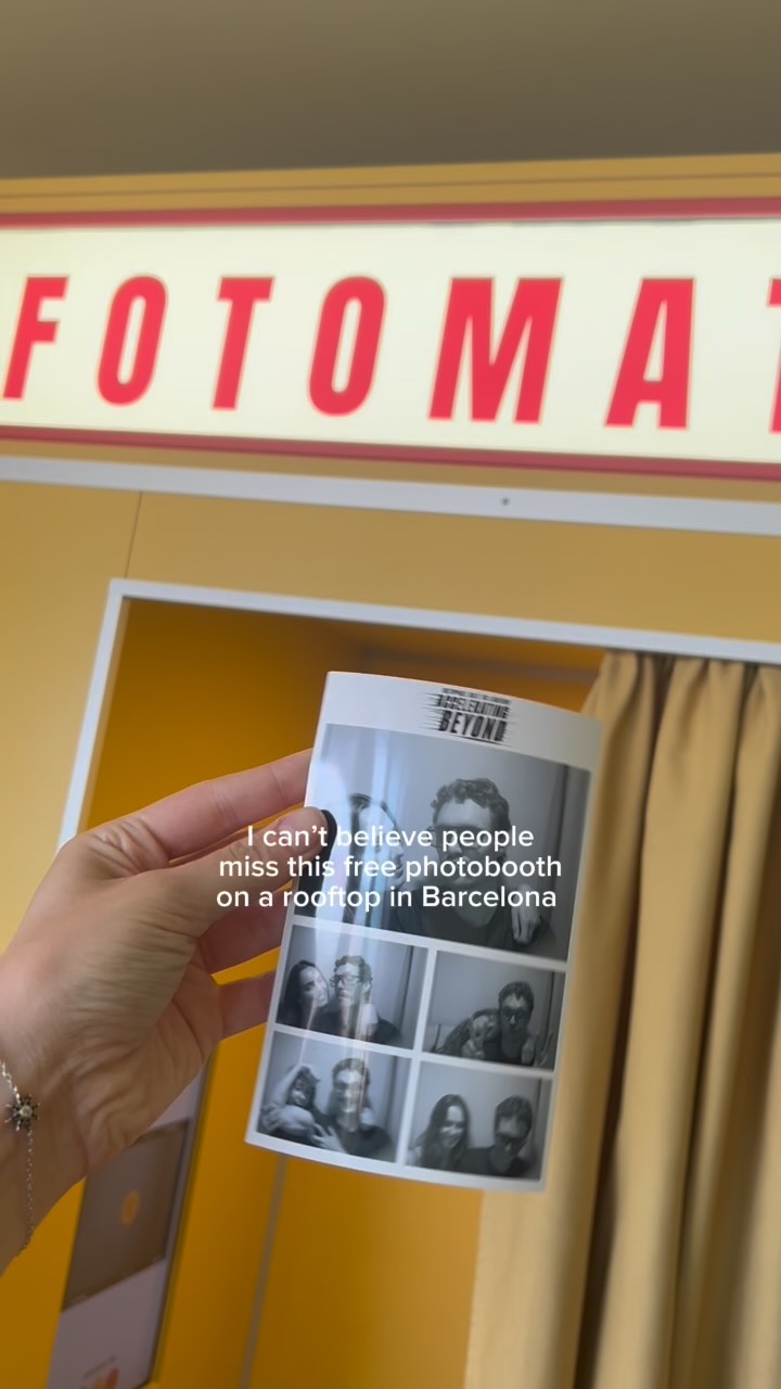 Free Photobooth With Views At Barcelona Rooftop