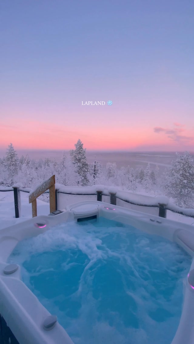 Lapland Winter Wonders: Santa, Skiing, and Northern Lights