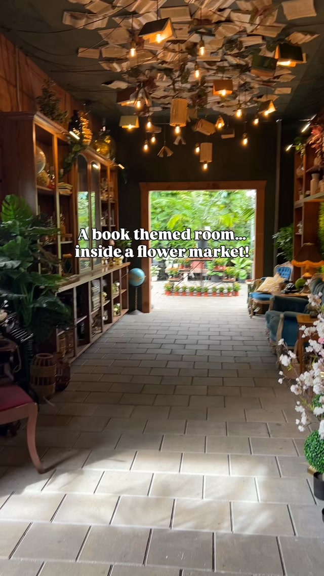Book-Themed Room At Ontario Flower Market