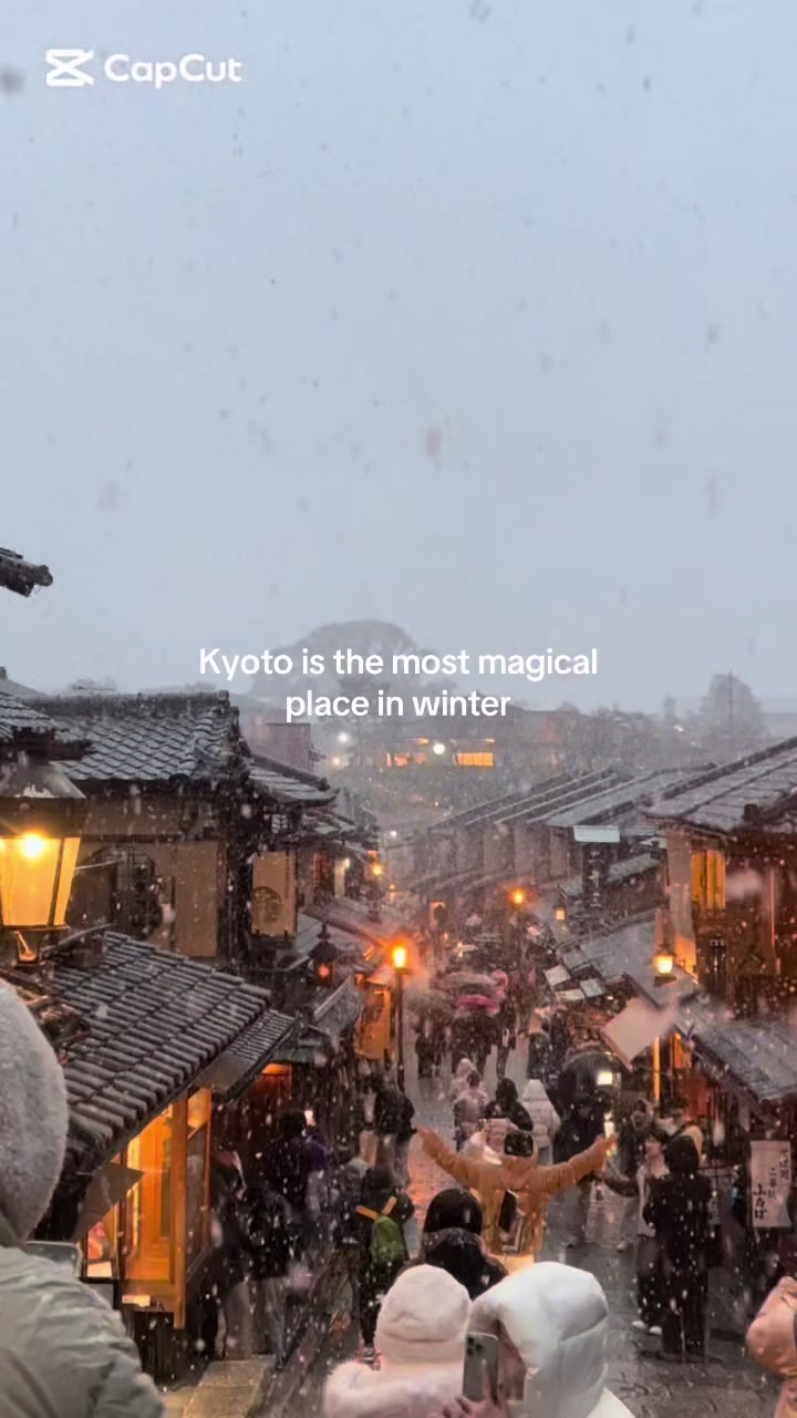 Kyoto's Snowy Pagodas and Temples in Winter