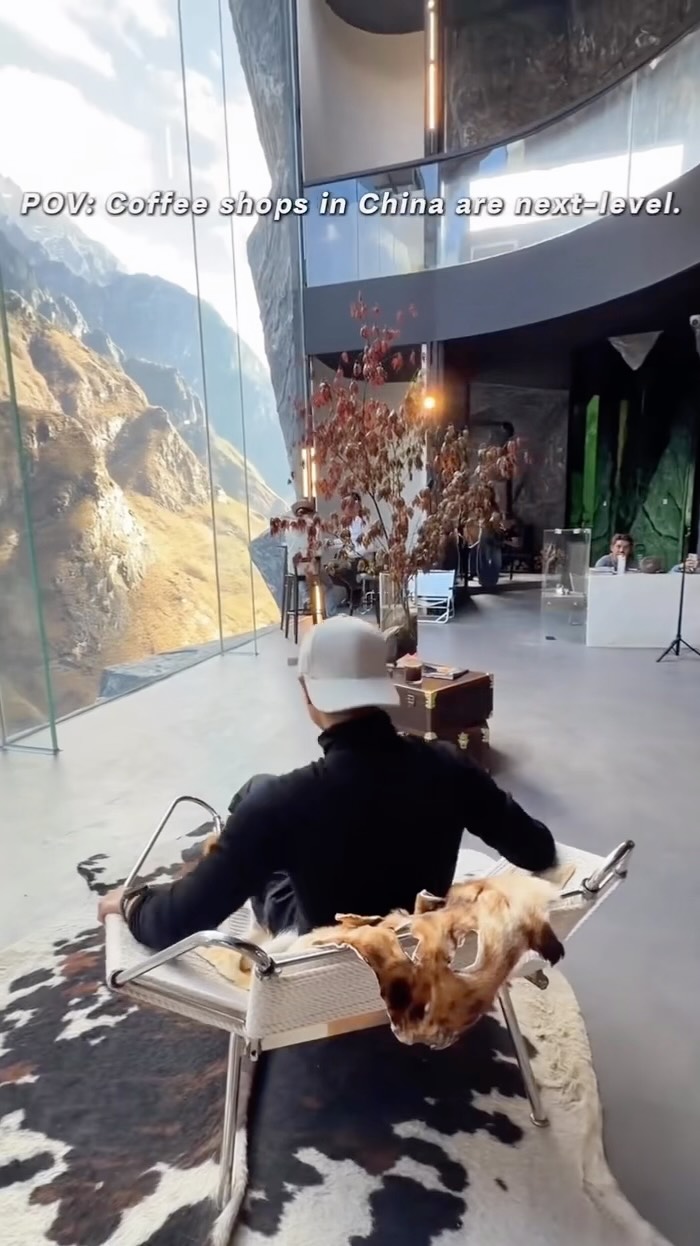 Cliffside Cafes Offer Stunning Mountain Views