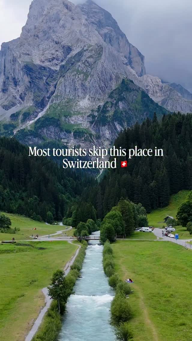 Rosenlaui Valley's Natural Wonders and Scenic Views