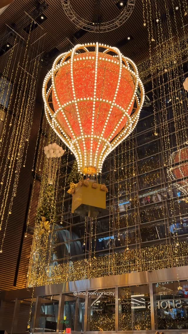Iconic NYC Landmarks Decked For Christmas Festivities