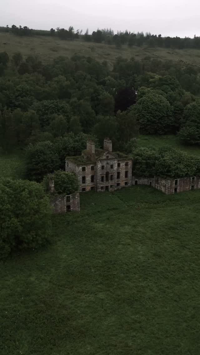 Exploring Wardhouse Castle Ruins