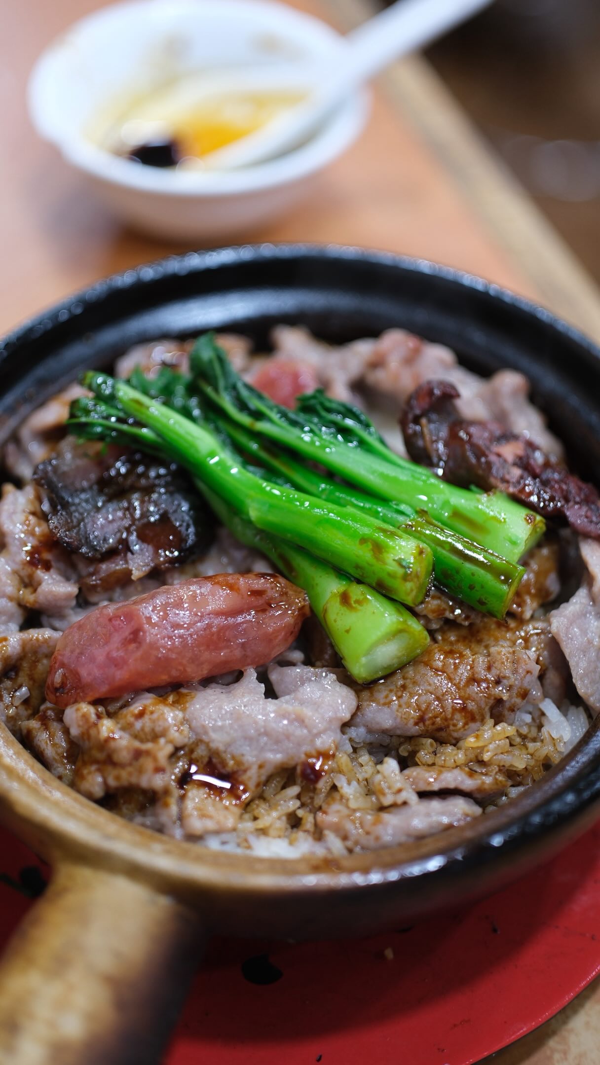 Kwan Kee Claypot Rice: Hong Kong's Crispy Rice Gem