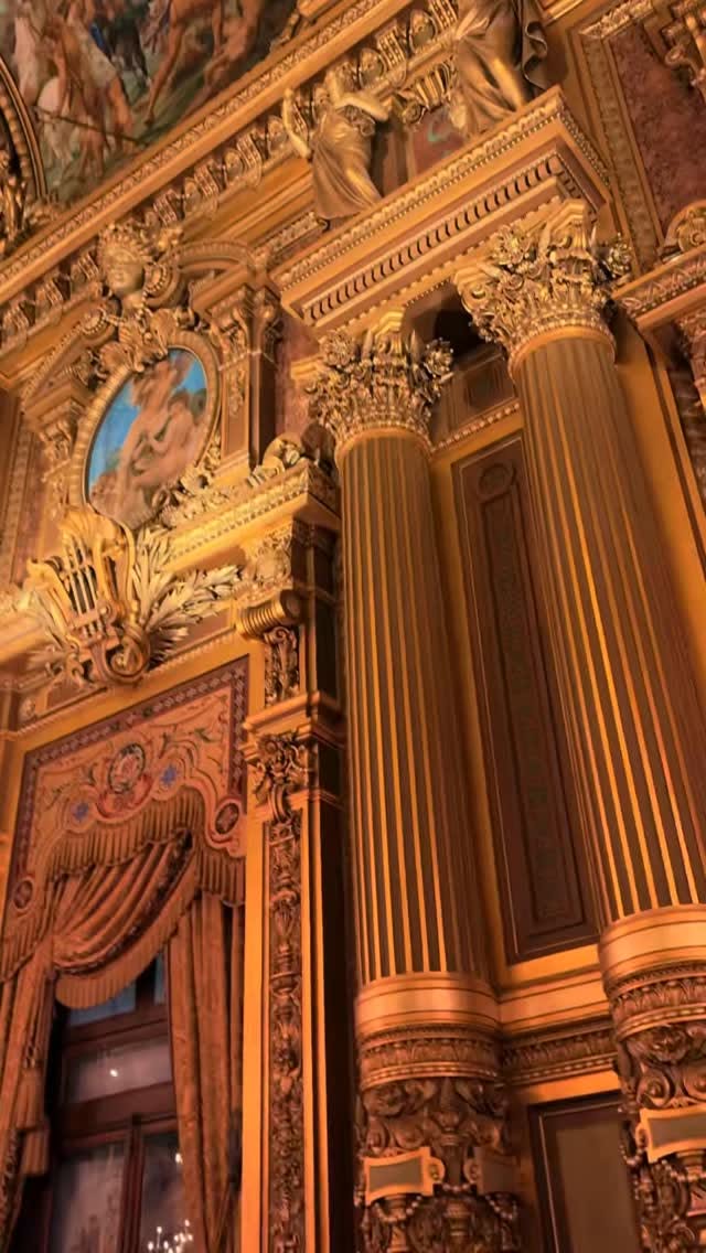 Palais Garnier: Opera House Behind Phantom