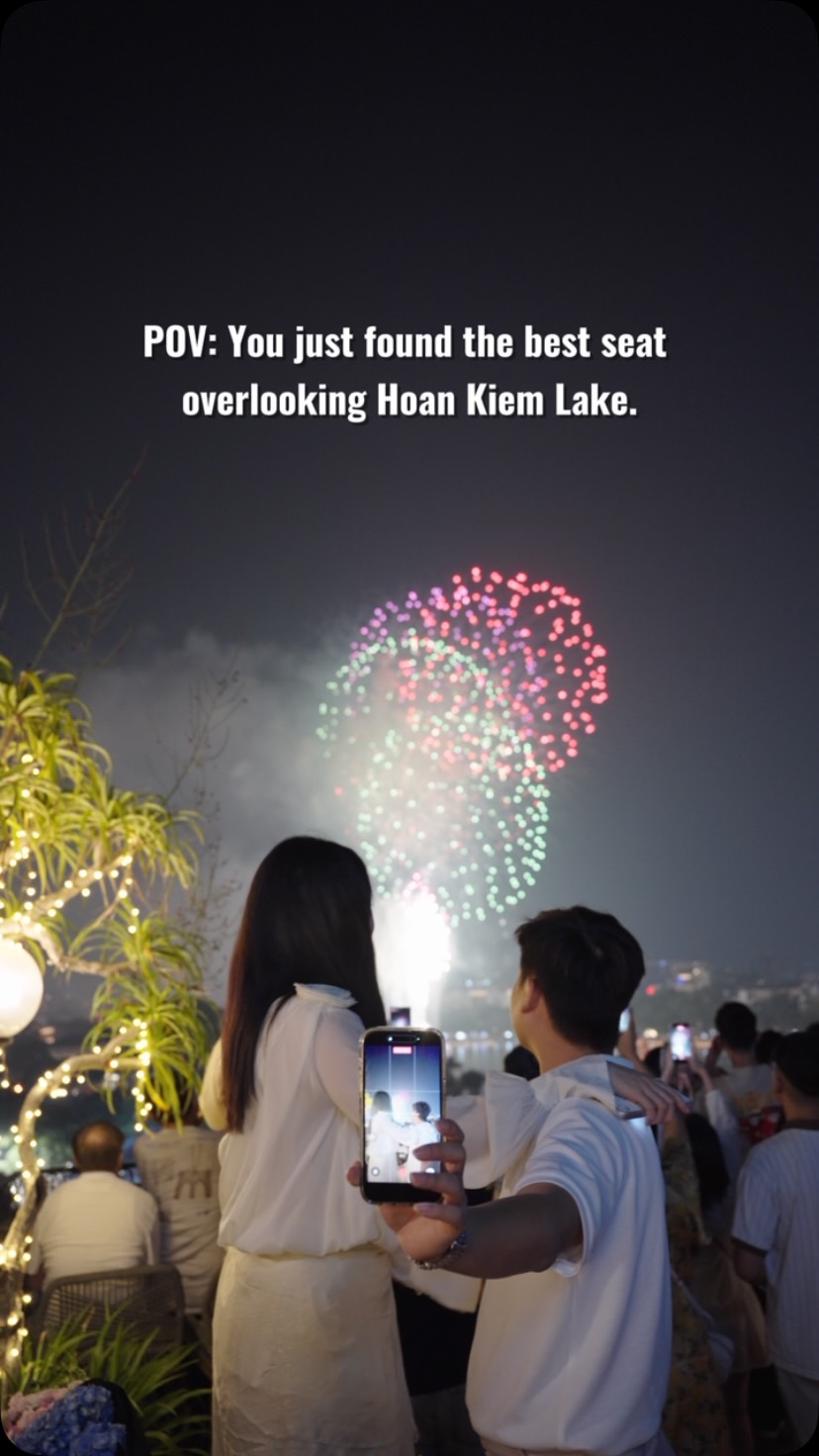 Romantic Dining Overlooking Hoan Kiem Lake