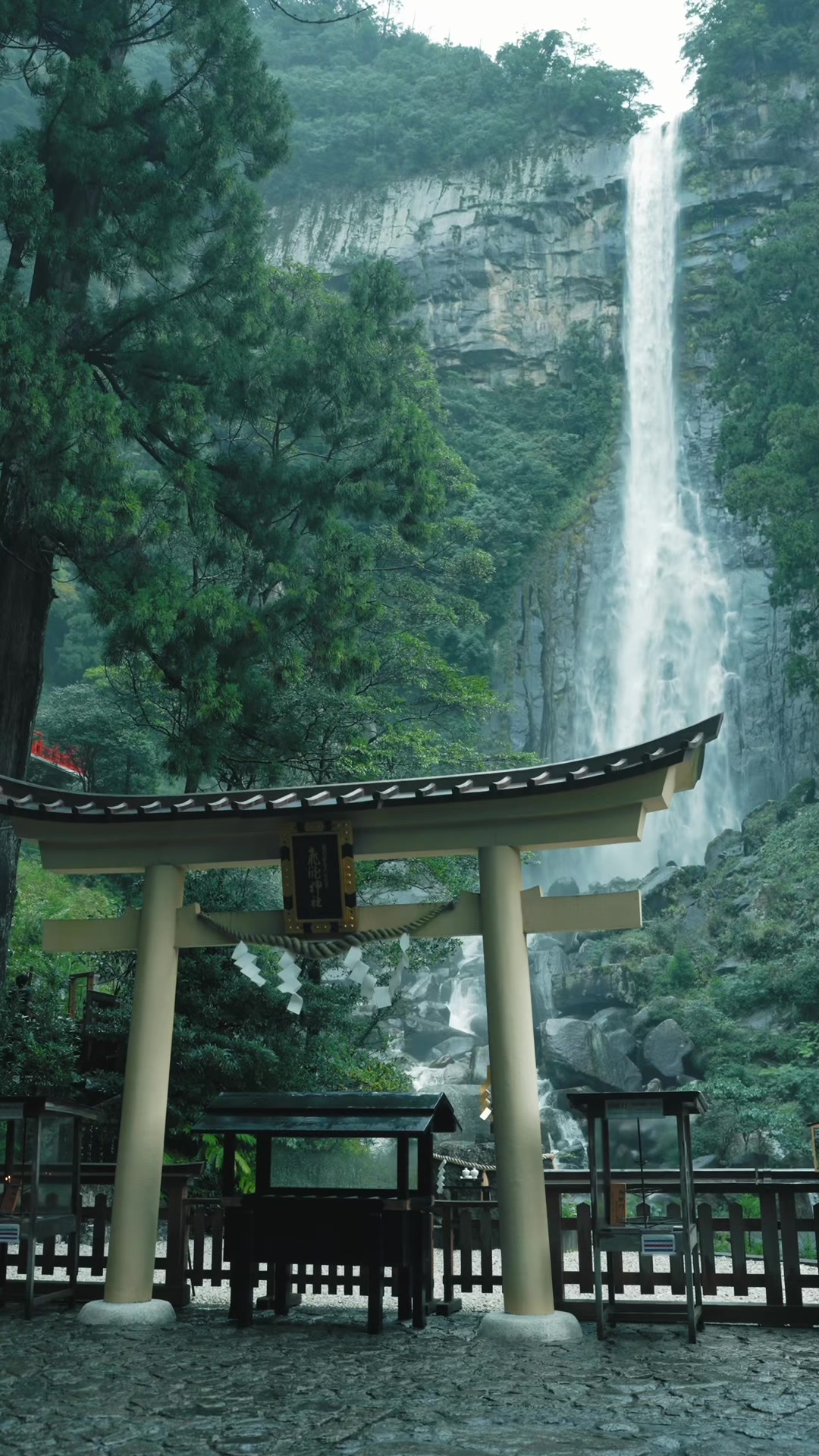 Scenic Japanese Destinations and Natural Wonders