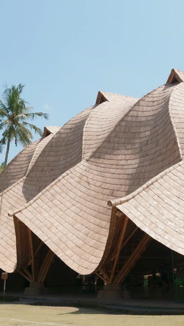 Green School's Award-Winning Bamboo Structure Design