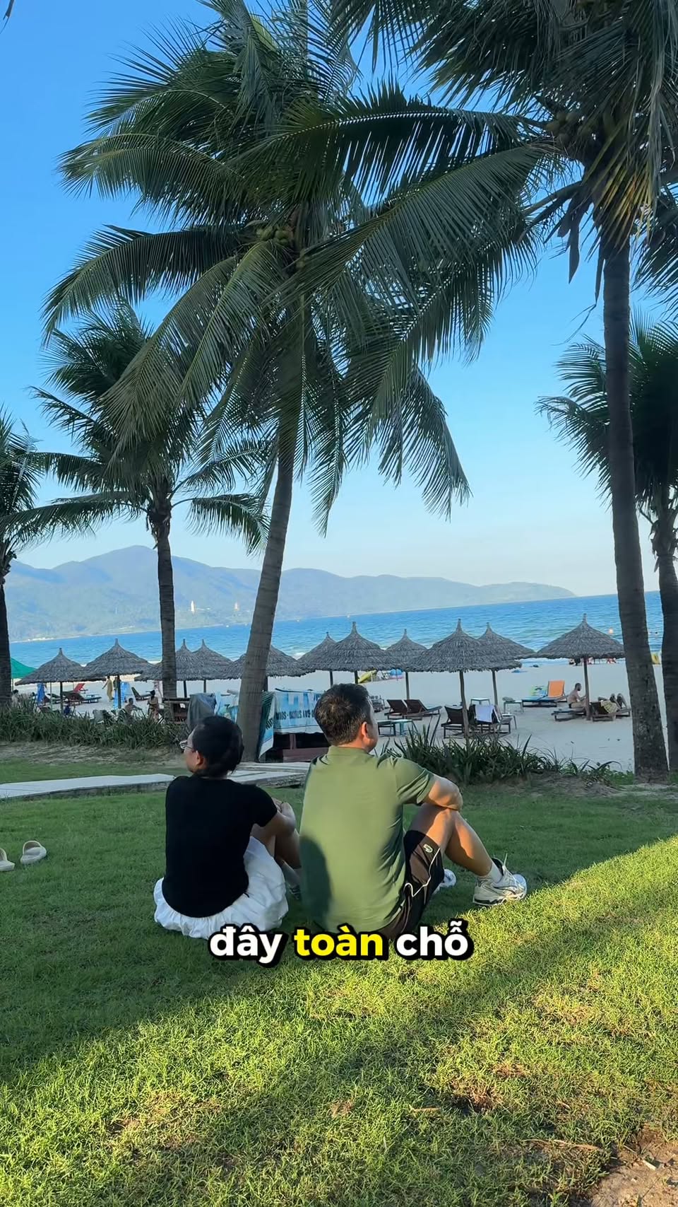Da Nang Beach and Izakaya Cat Cafe