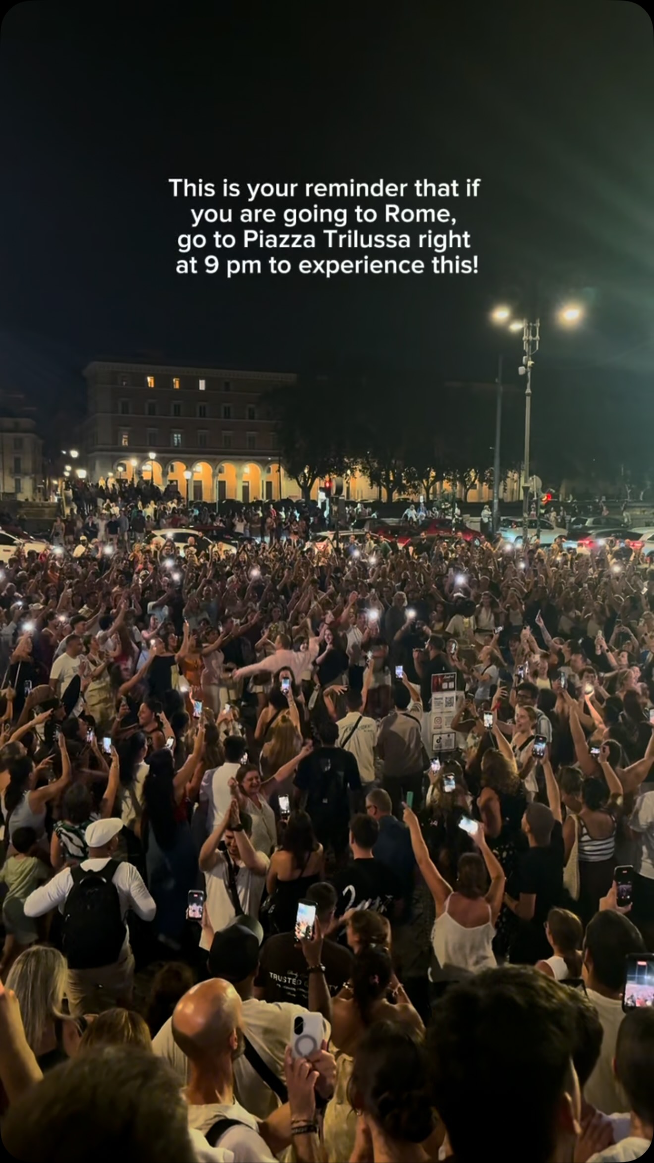 Piazza Trilussa Celebrates Lively Roman Night