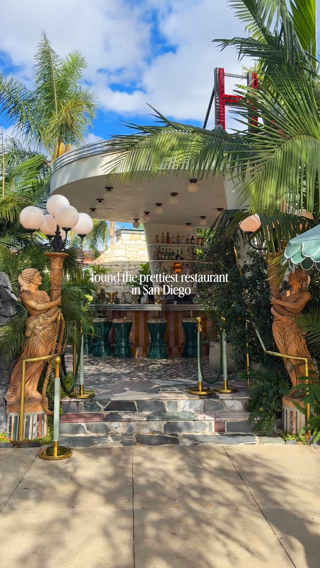 Coronado Restaurant's Lush Ambiance And Unique Features