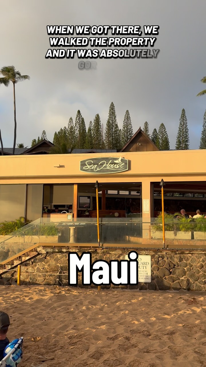 Oceanfront Dining And Resort Views At Napili Kai