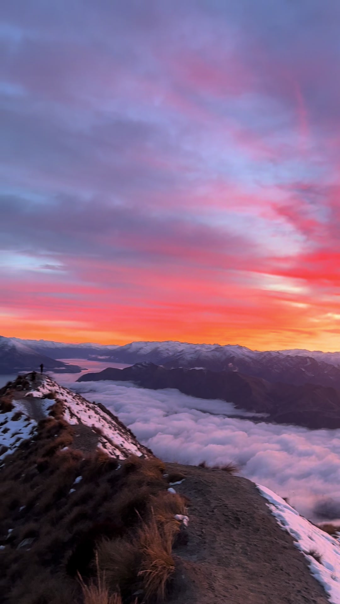 Sunrise Views From Roys Peak And Wānaka
